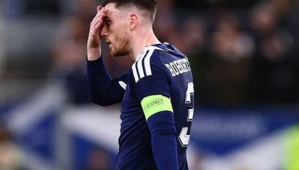 星空体育中国-苏格兰队被部分球迷嘘，罗伯逊：不知道他们是不是纯想发嘘声